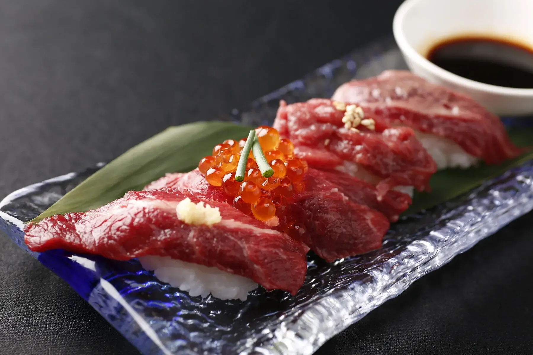 馬肉×ワイン 気まぐれバル 恵比寿 Whimのシャトーブリアンの肉寿司